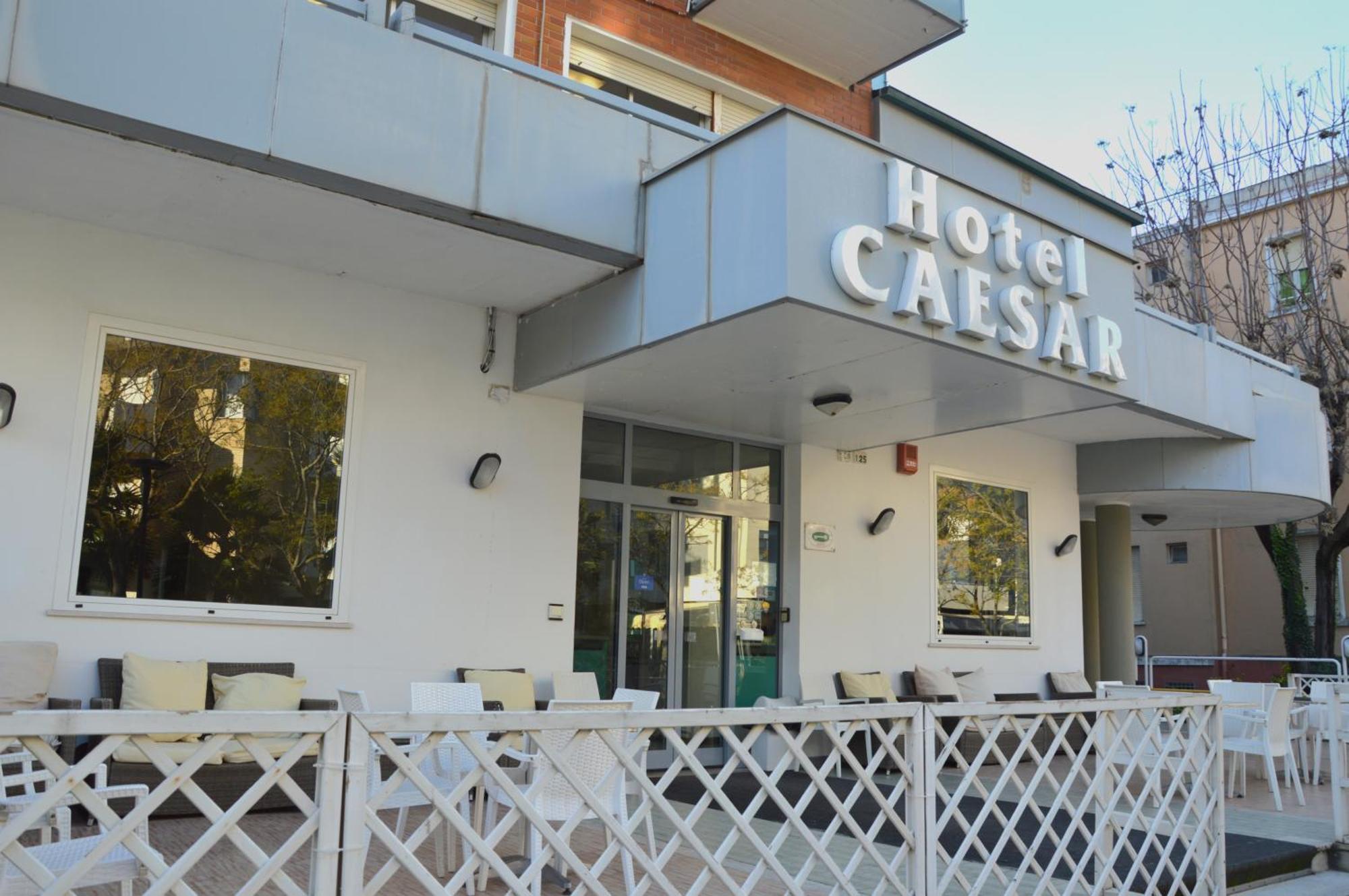 Hotel Caesar Пезаро Экстерьер фото